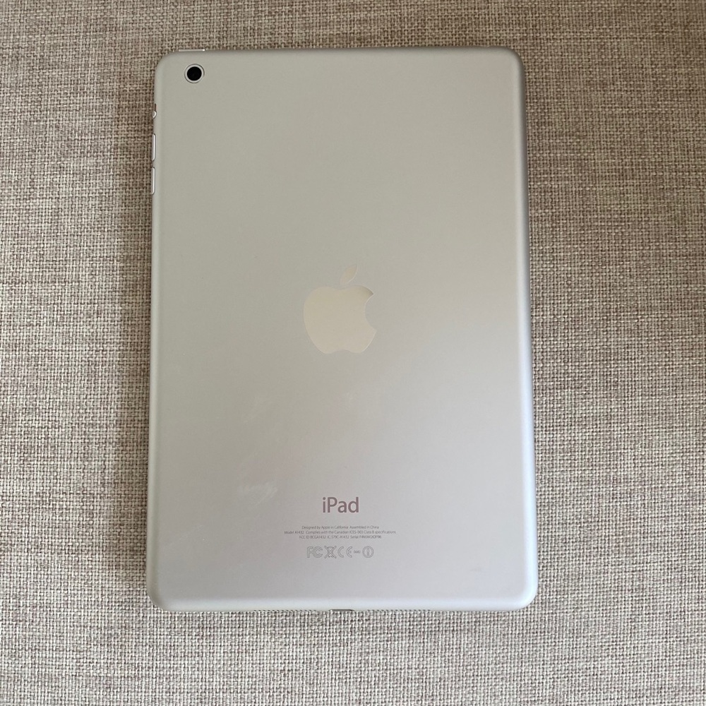 Apple iPad Mini - Picture 3 of 4